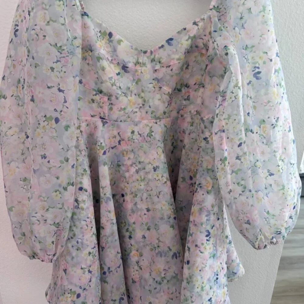 Selkie Floral Print Puff Sleeve | Size L. - Picture 4 of 5